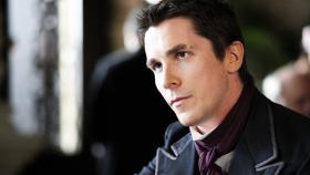 Prestige - Meister der Magie - Ein tragischer Unfall macht Alfred Borden (Christian Bale) und Robert Angier zu erbitterten Feinden ... © Warner Television Prestige - Meister der Magie - Ein tragischer Unfall macht Alfred Borden (Christian Bale) und Robert Angier zu erbitterten Feinden ... © Warner Television