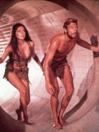 Rückkehr zum Planet der Affen - Auf der Flucht: Brent (James Franciscus, r.) und Nova (Linda Harrison, l.) ... © 20th Century Fox