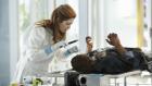 Mit viel Wissen und auf ihre eigene Art und Weise, versucht Megan Hunt (Dana Delany) herauszufinden, ob ihr Opfer ermordet wurde ... © 2010 American Broadcasting Companies, Inc. All rights reserved.